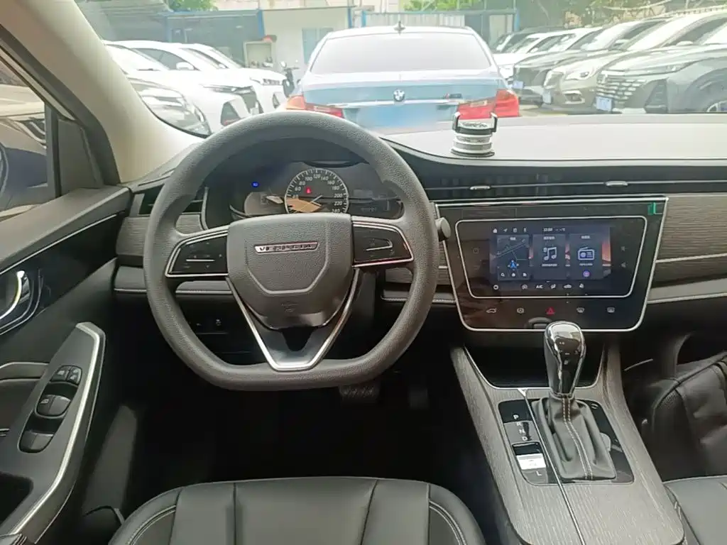 Venucia D60 2024 2023 PLUS 1.6L XL CVT Joy Leader Edition