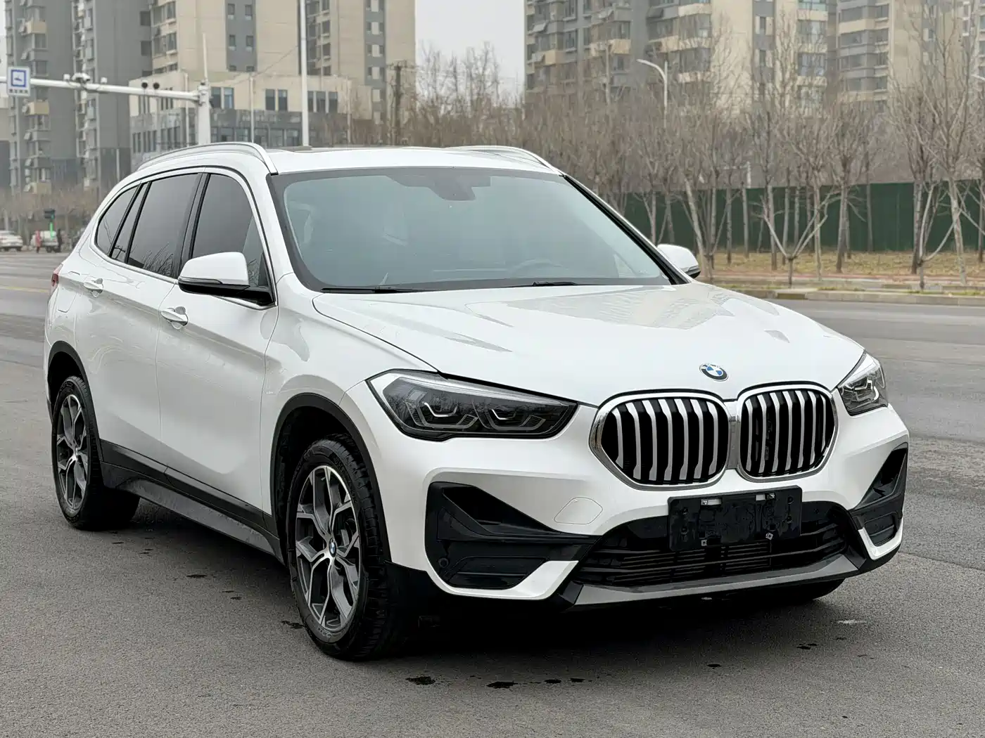 BMW X1 2022 sDrive25Li Leading фото 3