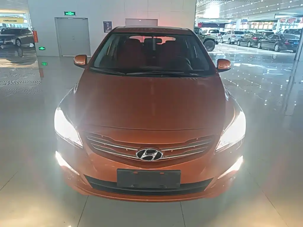 Hyundai Reina 2014 2014 Model 1.4L Automatic GLX