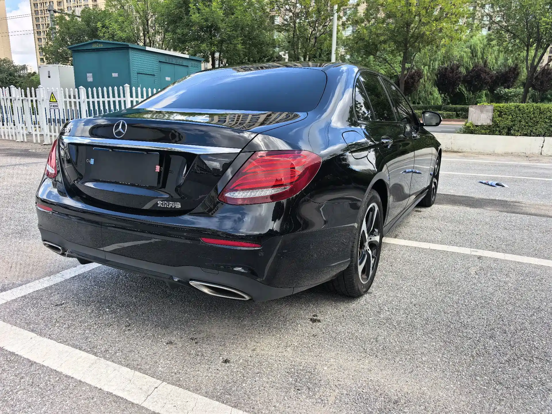 Photo 11 - Mercedes-Benz E-Class