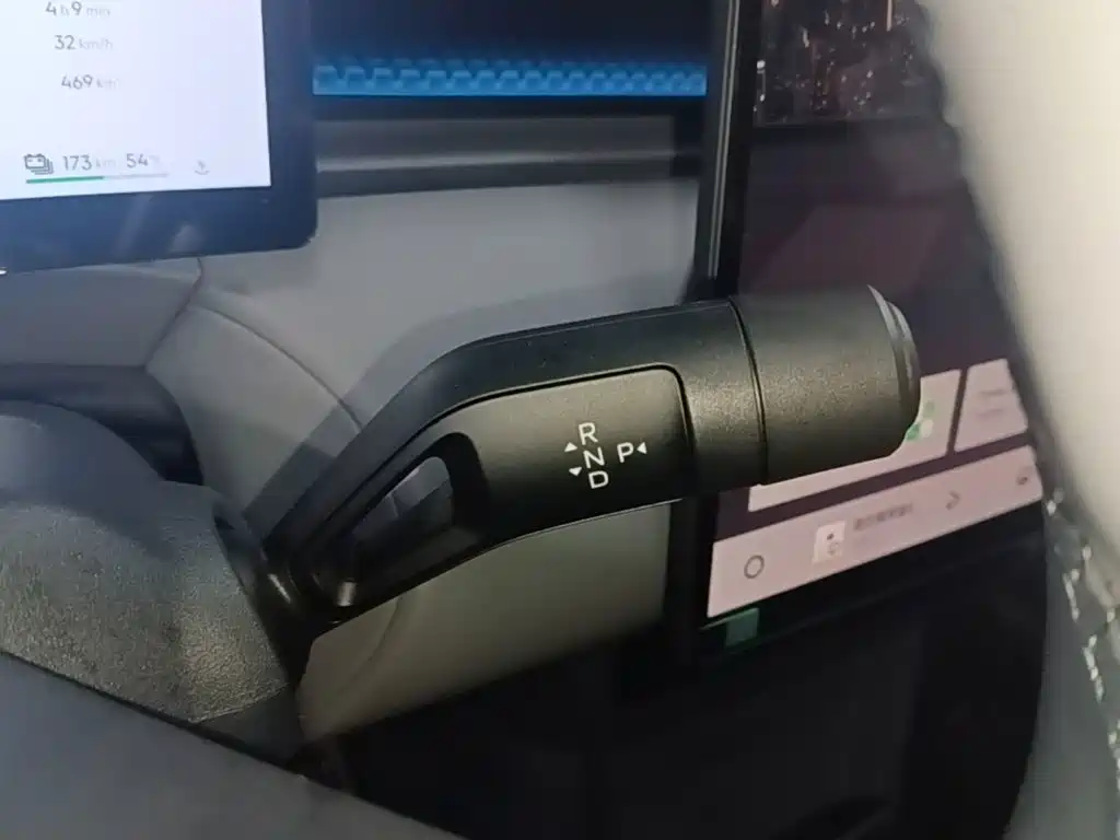 Lynk & Co Z20 2026 2025 175kW