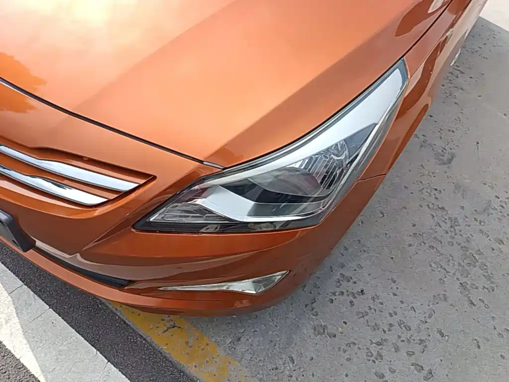 Hyundai Reina 2014 2014 Model 1.4L Automatic GLX