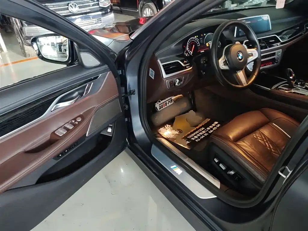 BMW 7 Series 2018 730Li Premium Type M Sport Package фото 16