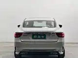 Фото 5 - Geely Borui