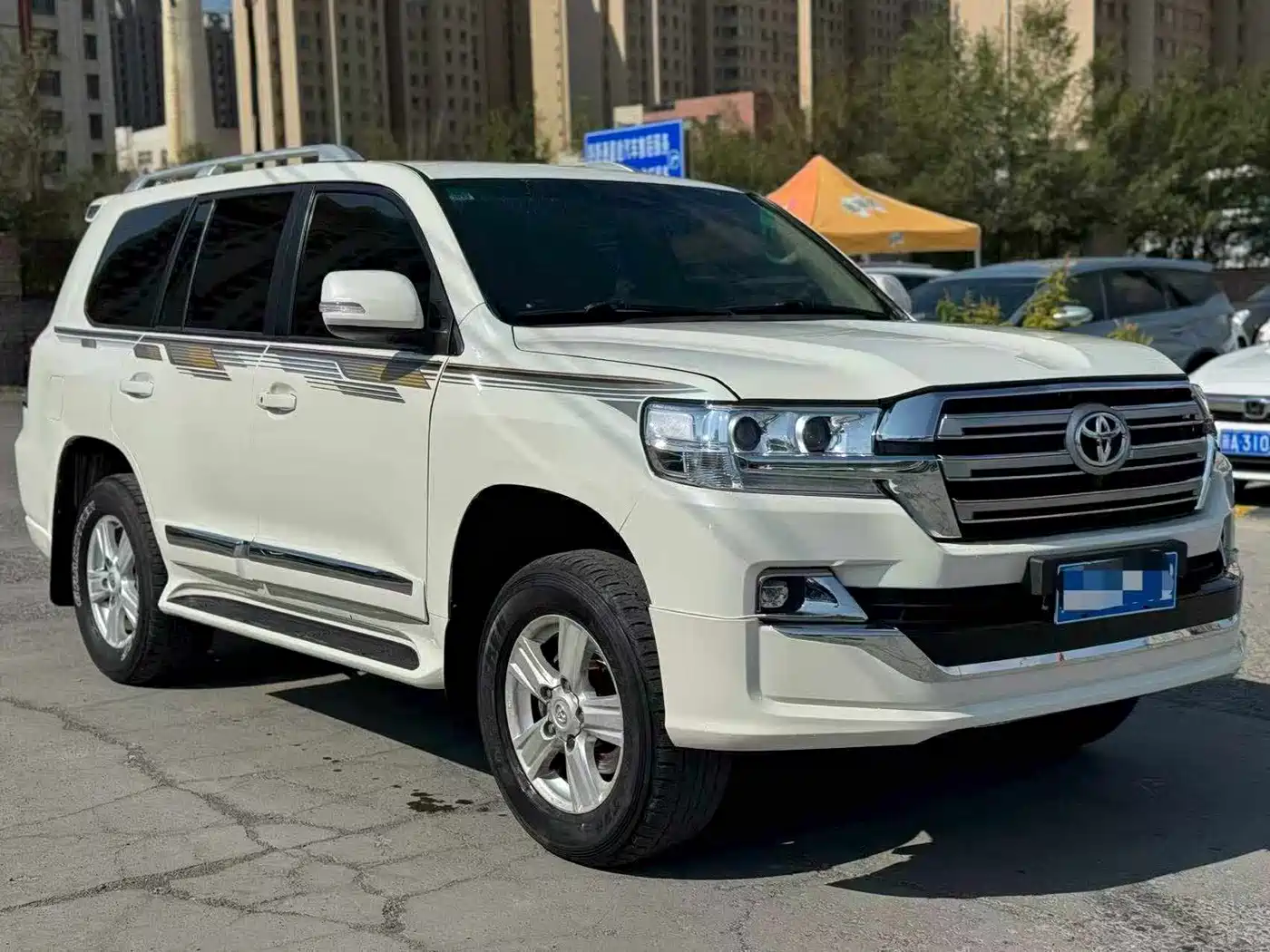 Toyota Land Cruiser (Import) 2015 2015 4.0L V6 Middle East Low Configuration Edition