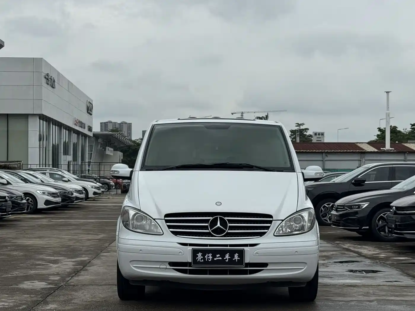 Mercedes-Benz Viano 2011 2.5L Prestige Edition фото 2