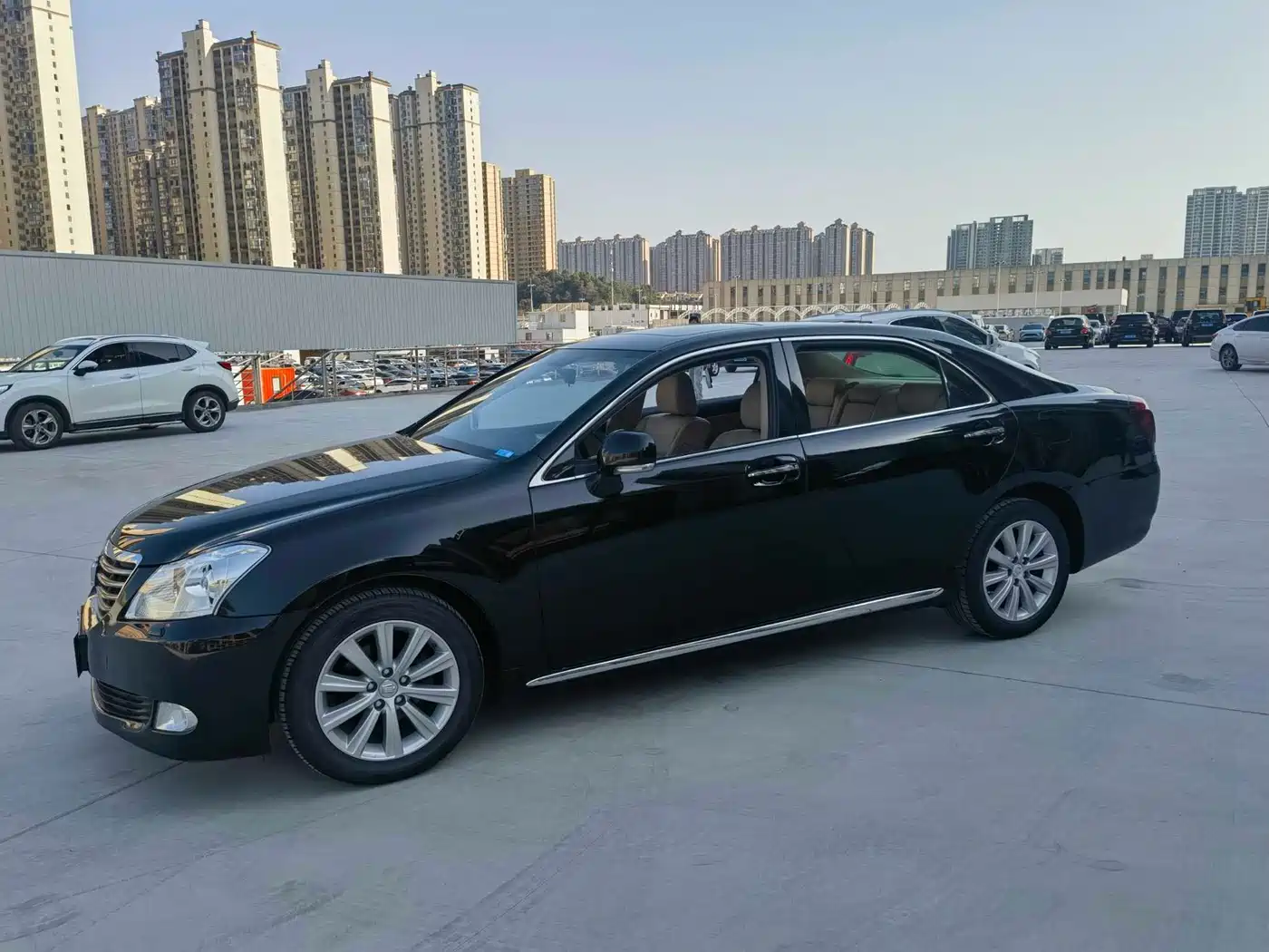 Toyota Crown 2010 2.5L Royal Leather Sunroof