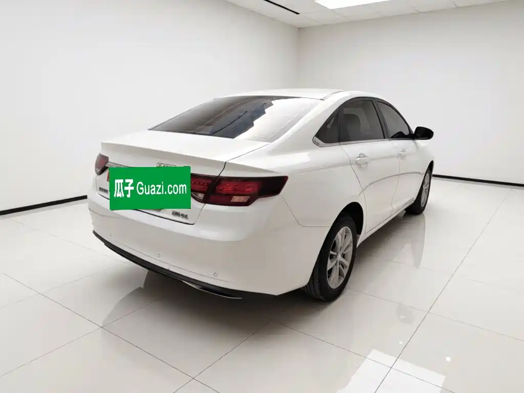Фото 4 - Geely Emgrand GL