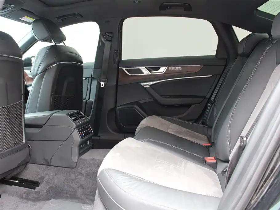 Audi A6L 2023 45 TFSI quattro Premium Dynamic фото 16