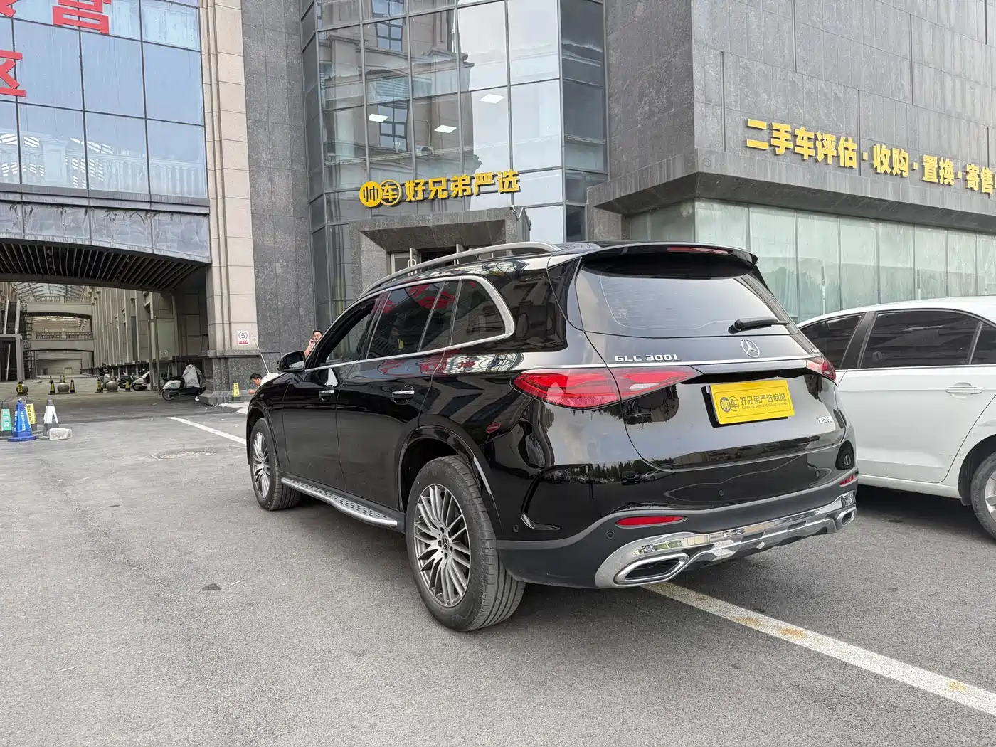 Mercedes-Benz GLC 2025 GLC 300 L 4MATIC Dynamic 5-seater фото 9