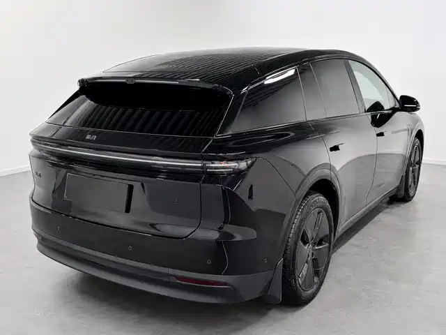Li Auto i6 2025 2025 2WD Base Model