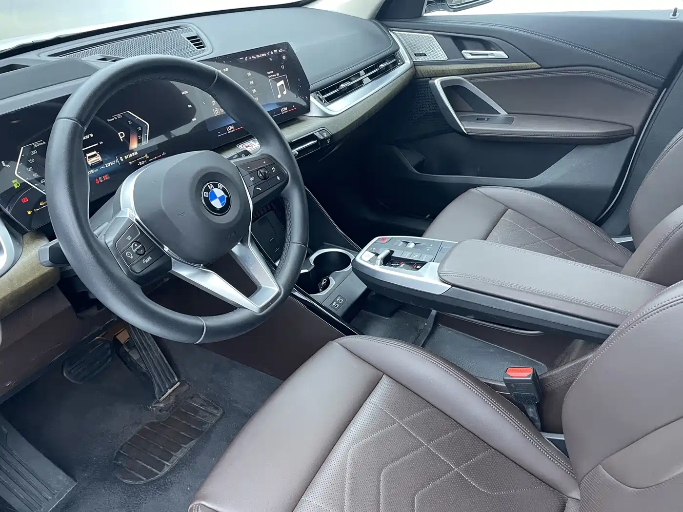 Фото 8 - BMW X1
