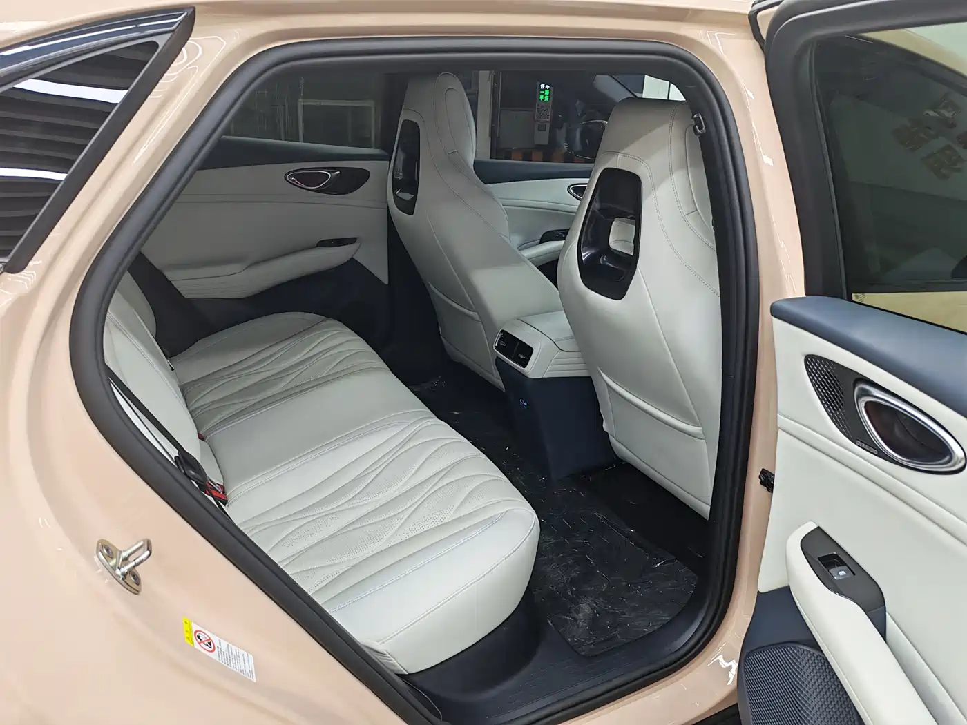 BYD Seal 06GT 2025 Smart Drive Edition 550 AWD Heat Wave фото 15