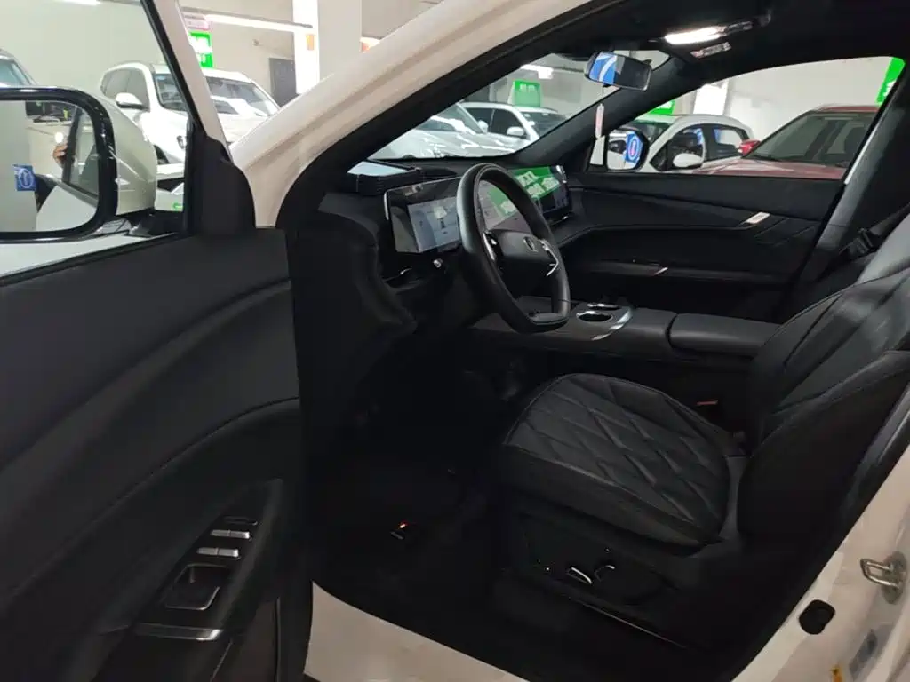 Фото 16 - Changan CS75 PLUS