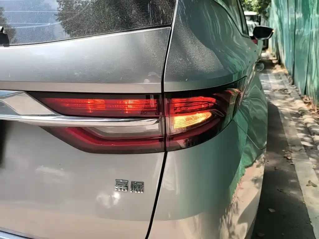 Фото 8 - Geely Jiaji