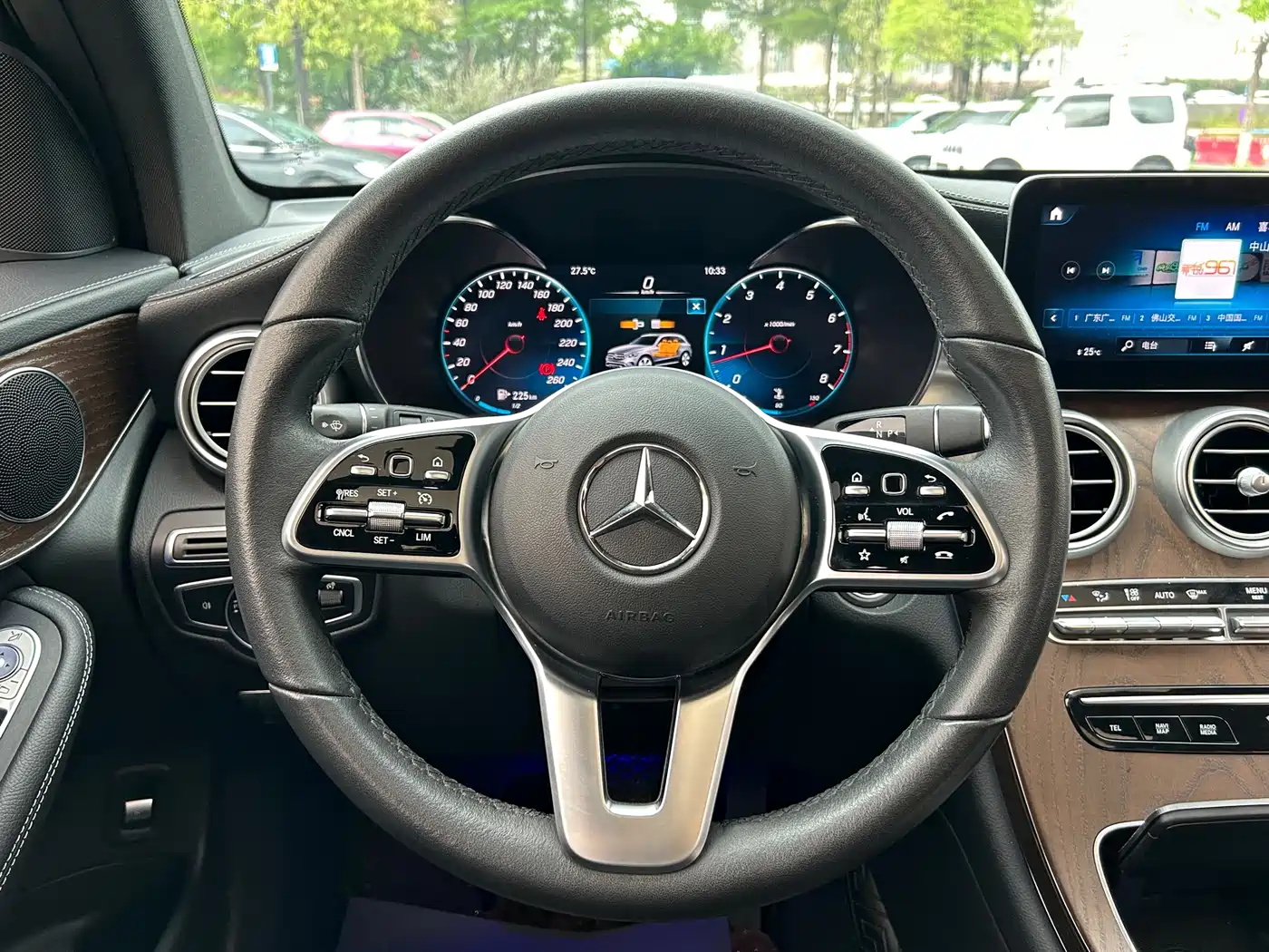 MERCEDES-BENZ GLC