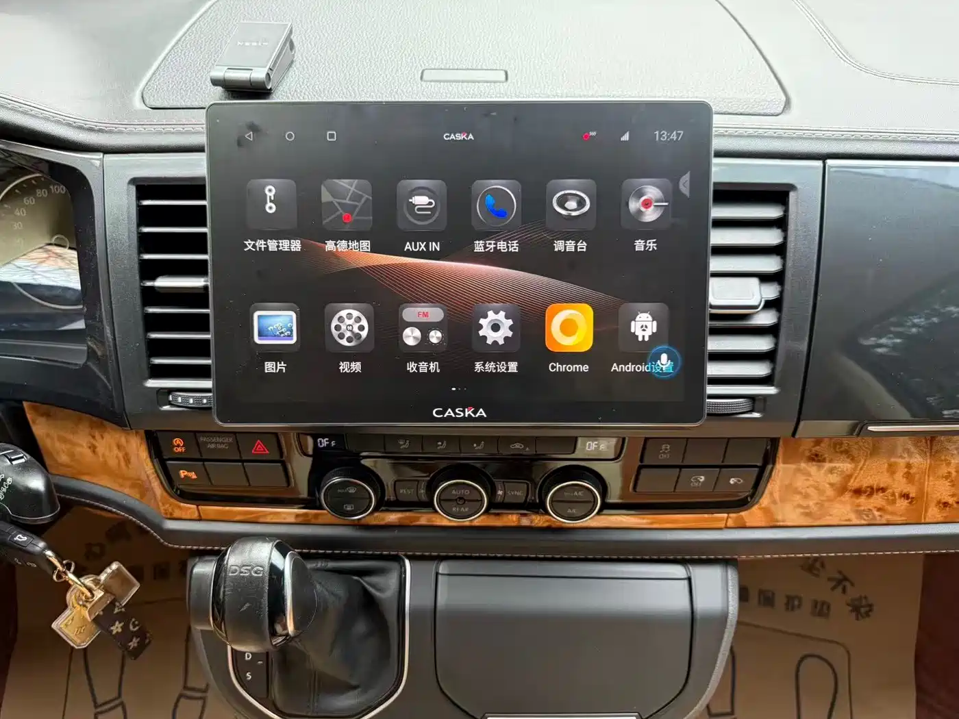 Volkswagen Caravelle 2019 2018 2.0TSI 4WD Comfort Edition 7-Seater