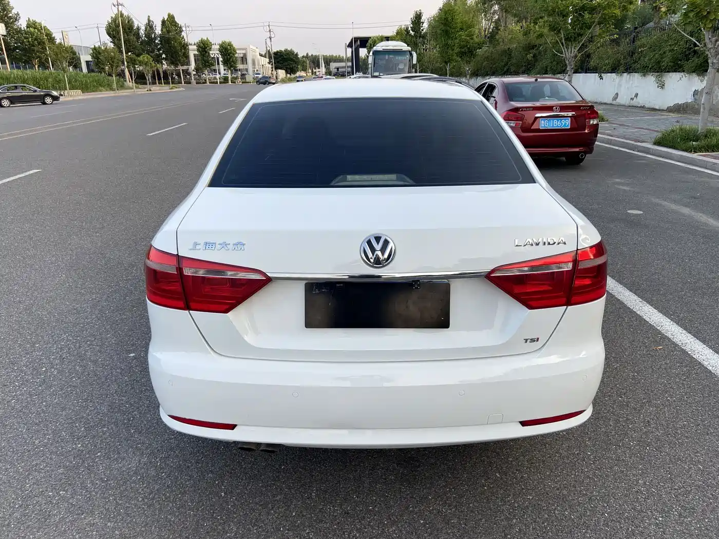 Photo 5 - Volkswagen Lavida