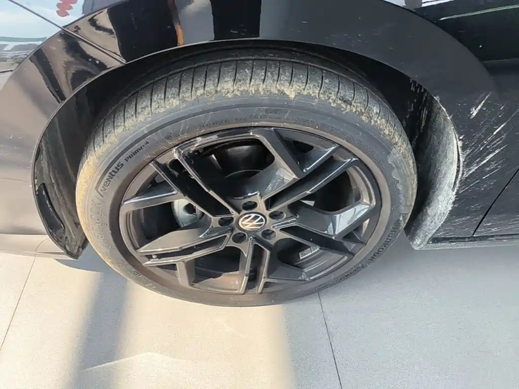 Volkswagen Passat 2025 2026 Pro 380TSI Starlight Dragon Prestige Edition