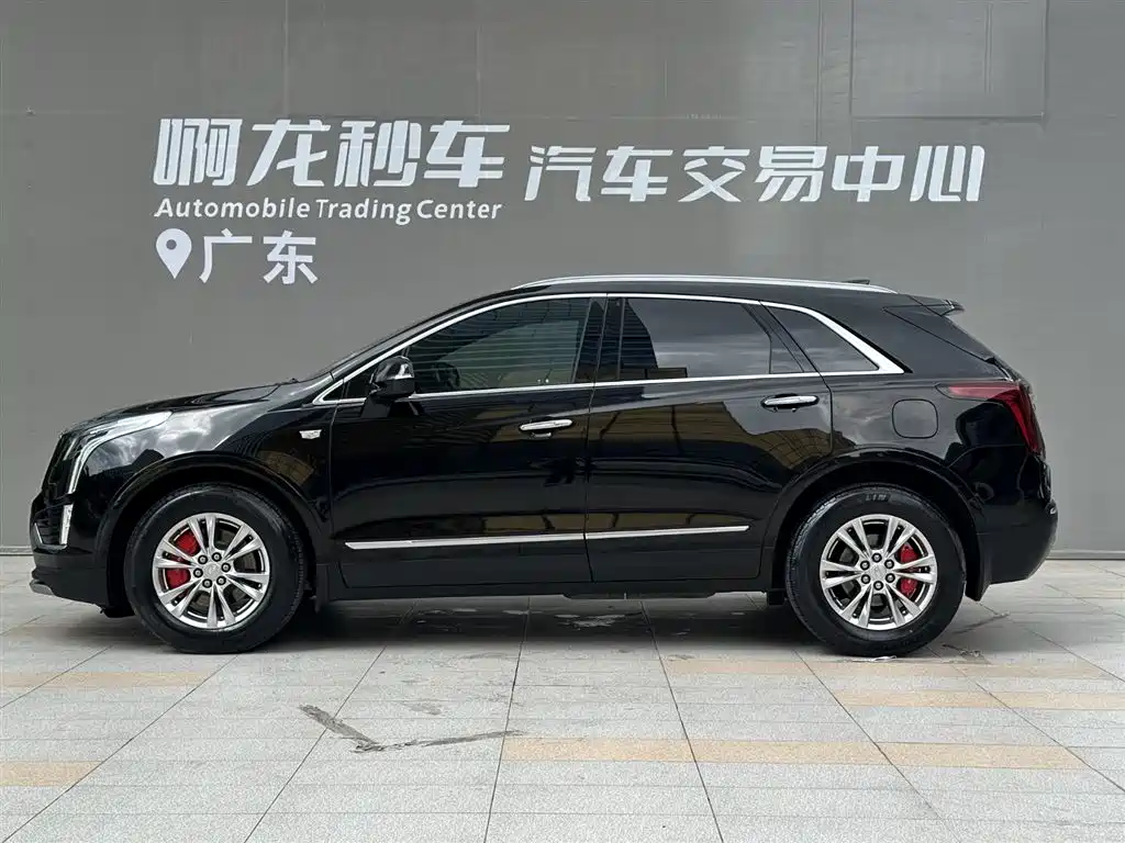 CADILLAC XT5