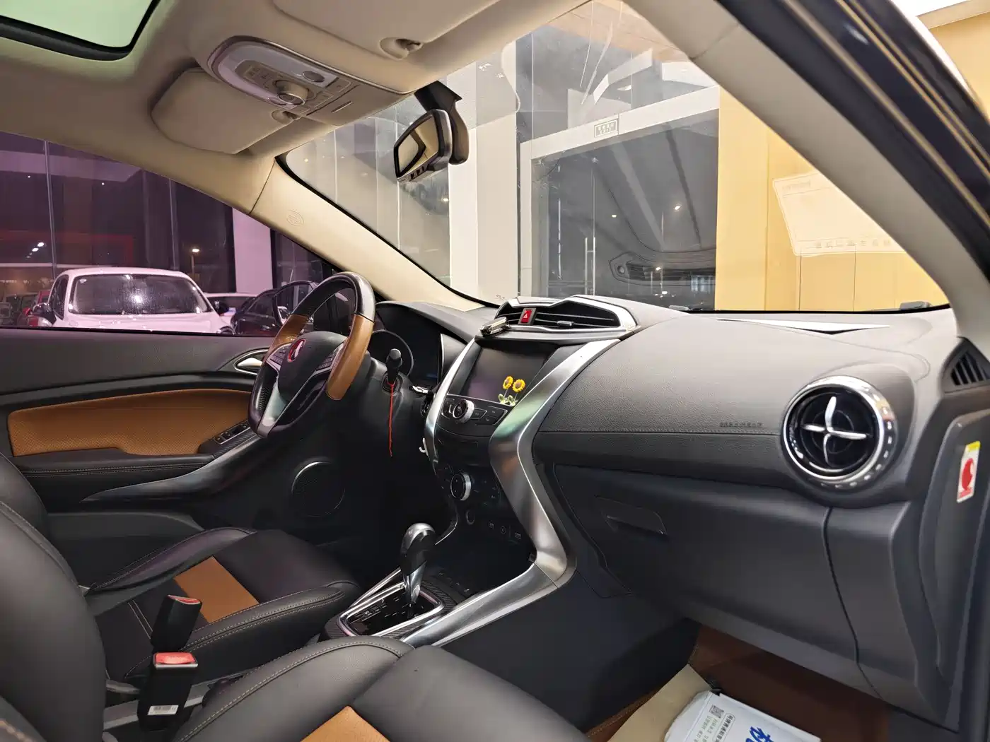 BYD Yuan 2016 1.5TID Automatic Flagship Type фото 30
