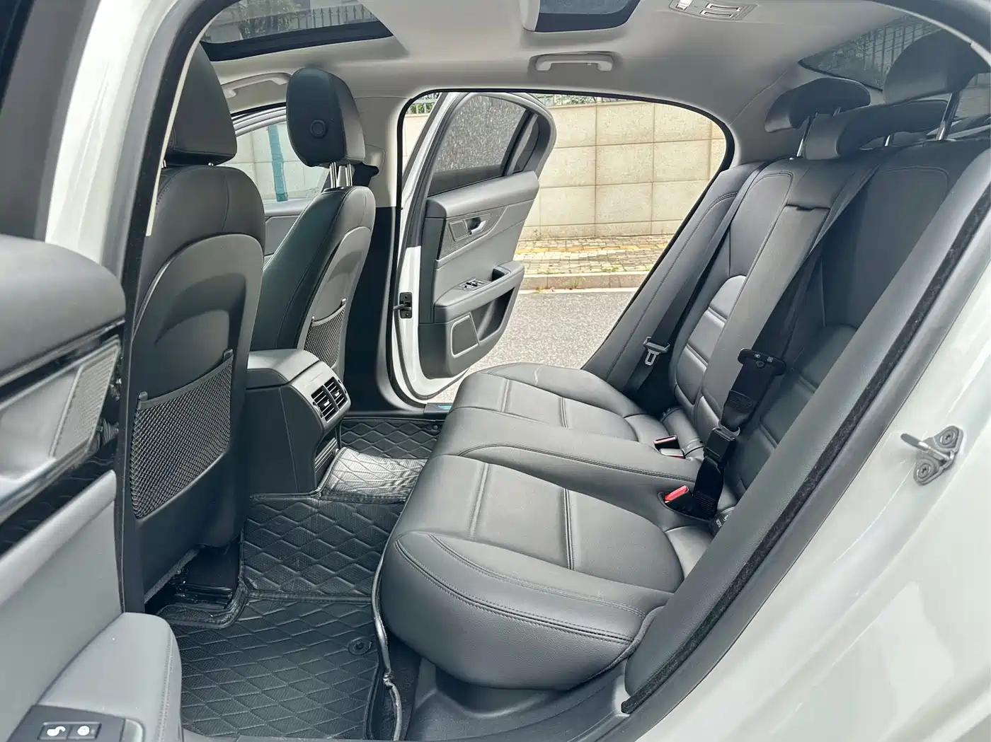 JAGUAR XEL