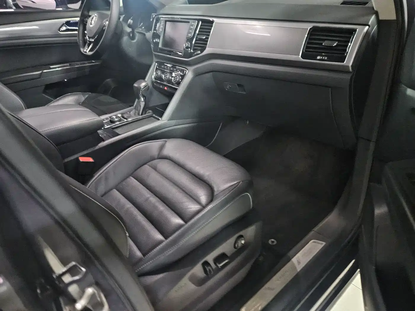 Volkswagen Teramont 2017 380TSI 4WD Luxury Edition фото 6