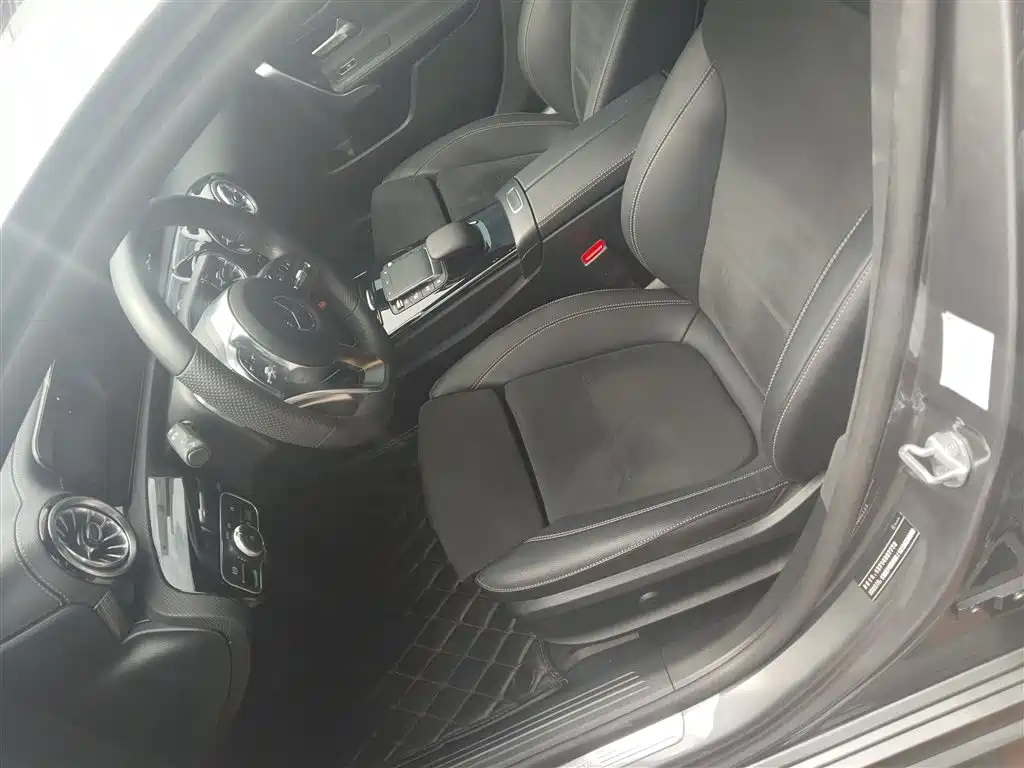 Mercedes-Benz A-Class 2022 A 200 L Sport Sedan Style фото 15