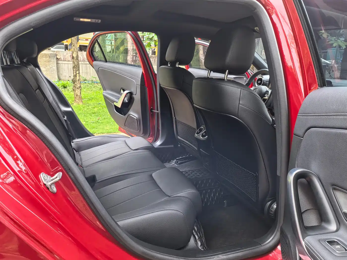 Mercedes-Benz A-Class 2022 A 200 L Sport Sedan Dynamic фото 11