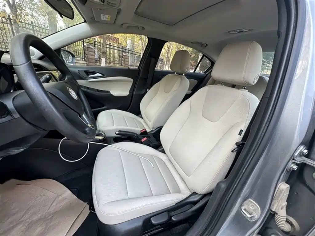 Buick Excelle 2018 15N CVT Elite фото 7