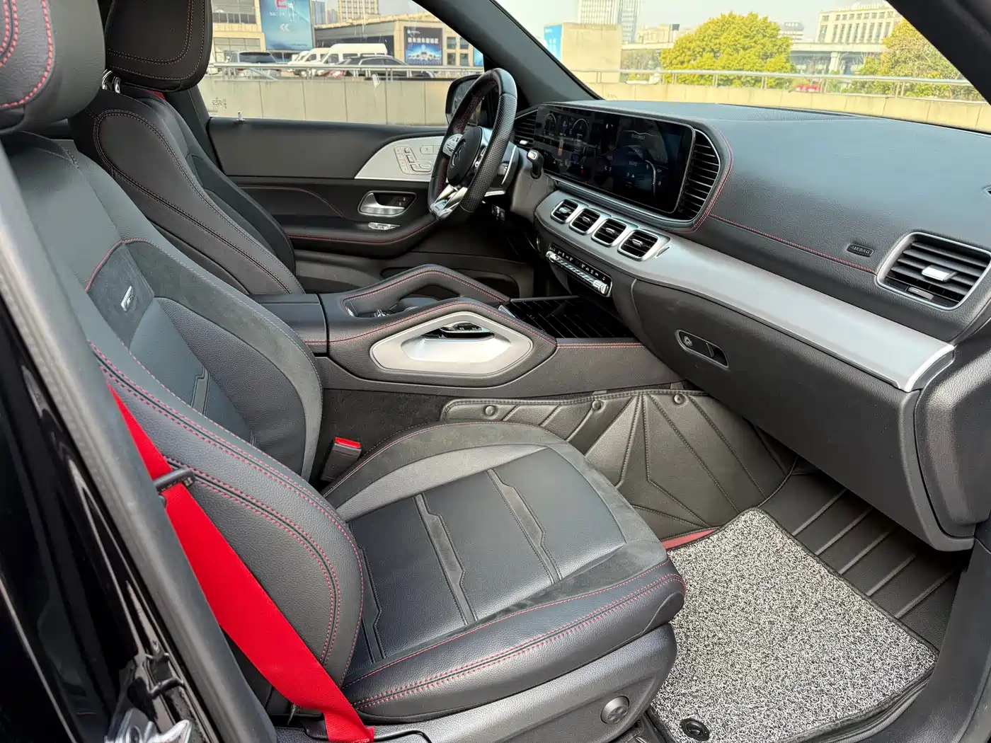 Mercedes-Benz GLE AMG 2023 AMG GLE 53 4MATIC+ фото 14