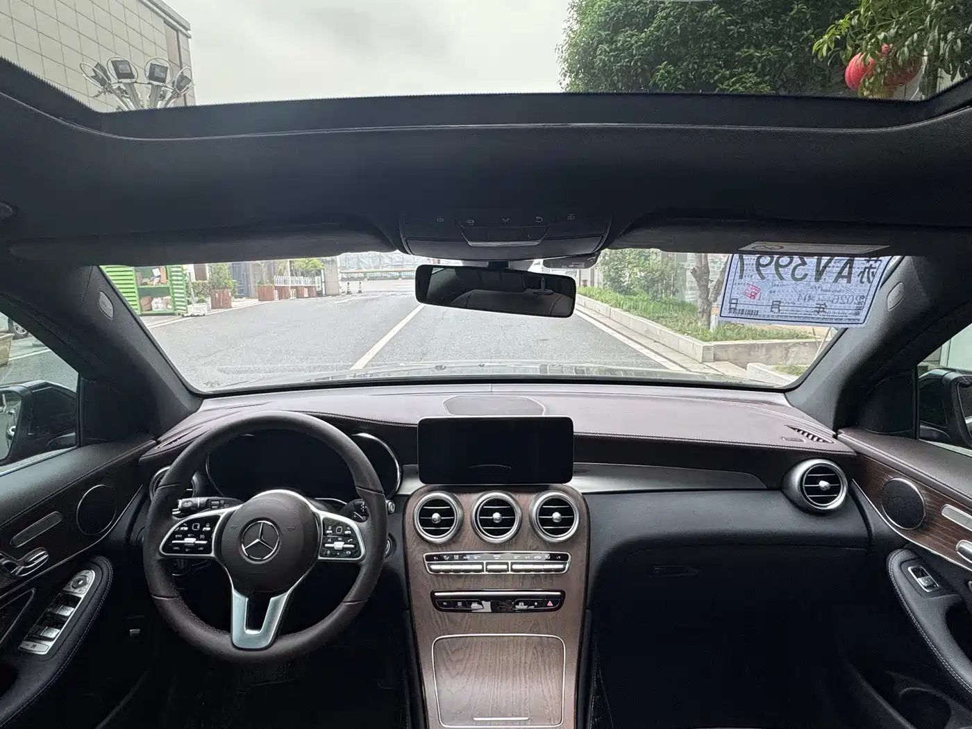 Mercedes-Benz GLC 2022 Facelift GLC 300 L 4MATIC Dynamic Collector's Edition фото 21