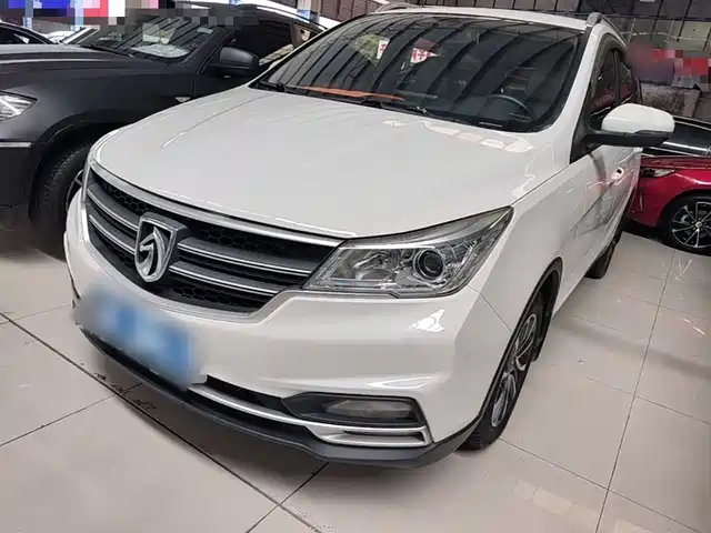Baojun Baojun 730 2021 1.5T CVT Fashion 7-Seater