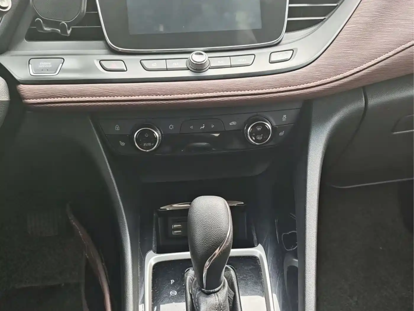 Buick GL6 2018 18T 6-Seater Premium фото 8