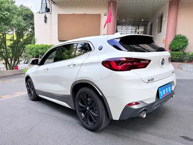 BMW X2 2022 sDrive25i M Off-Road Package — фото 3