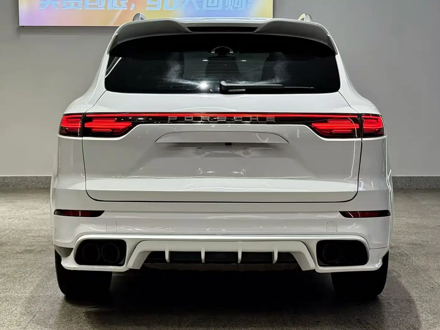 Porsche Cayenne 2014 Cayenne Platinum Edition 3.0T фото 8