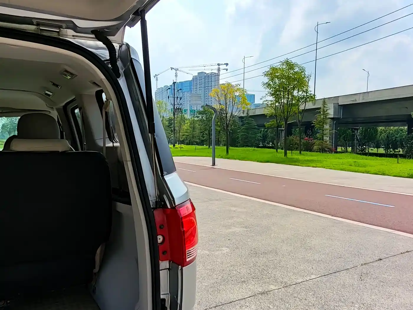SAIC Maxus Maxus G10 2015 2016 2.0T Automatic Elite