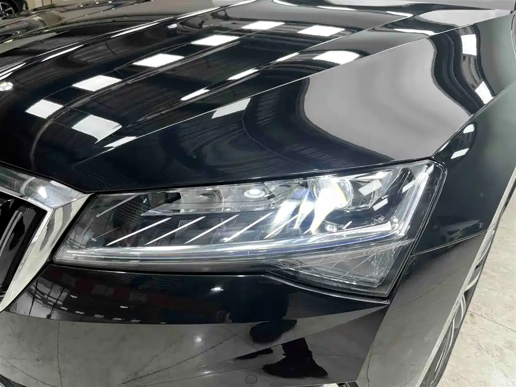 Škoda Superb 2024 TSI280 DSG Premium Edition фото 18