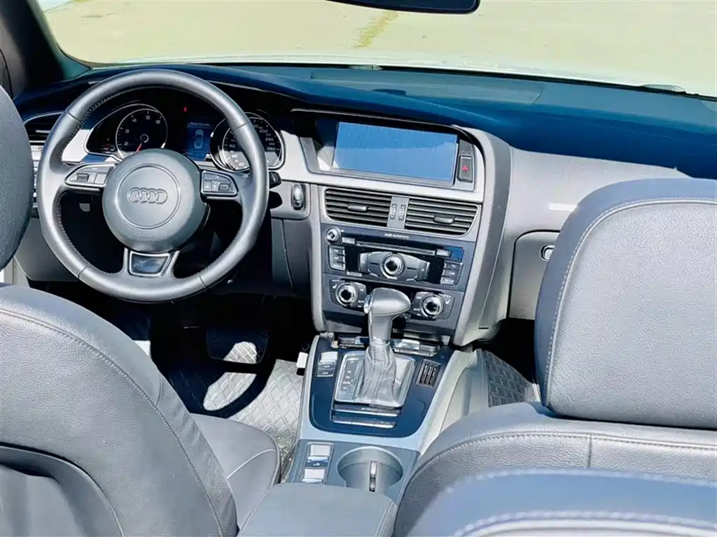 Audi A5 (Import) 2014 Cabriolet 45 TFSI quattro фото 3