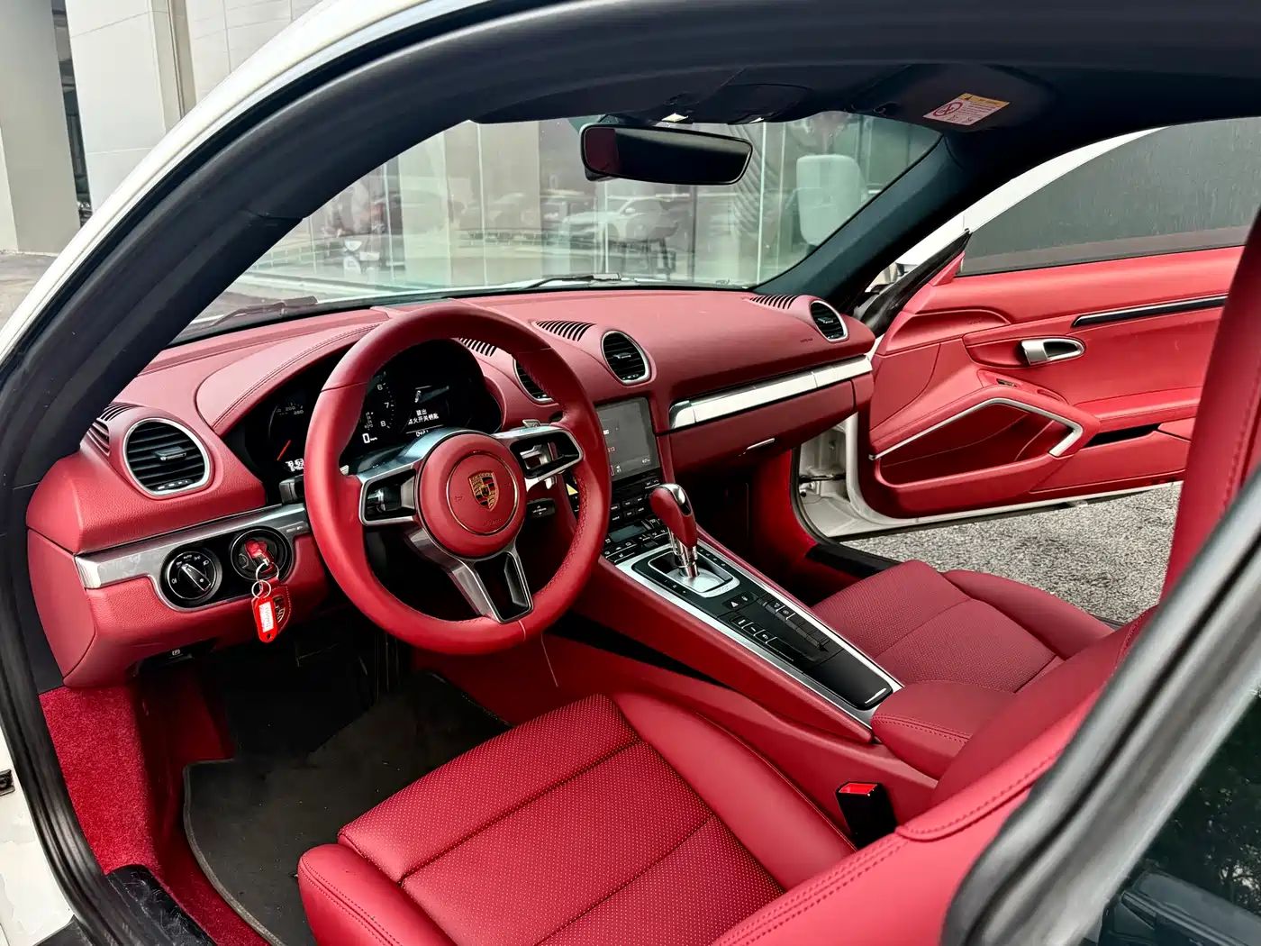 Porsche 718 2018 Cayman 2.0T фото 10