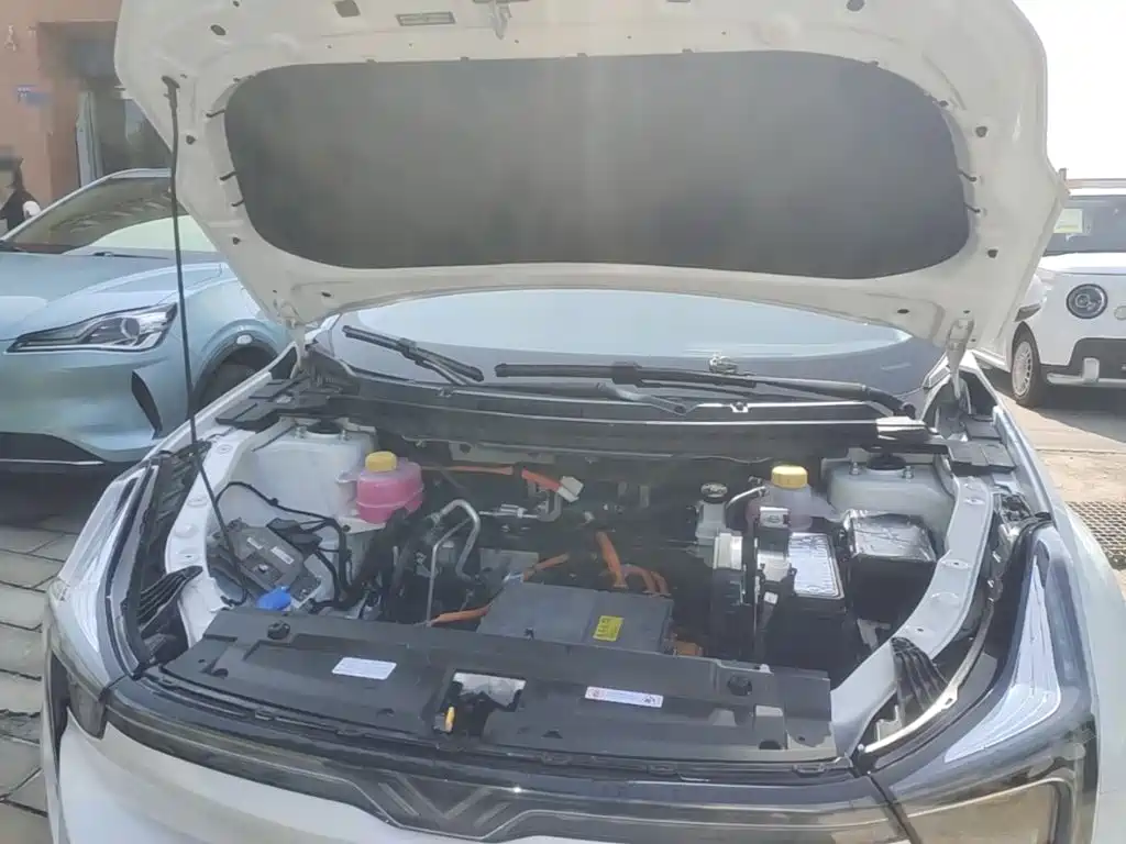 Фото 20 - Nezha Auto Neta U