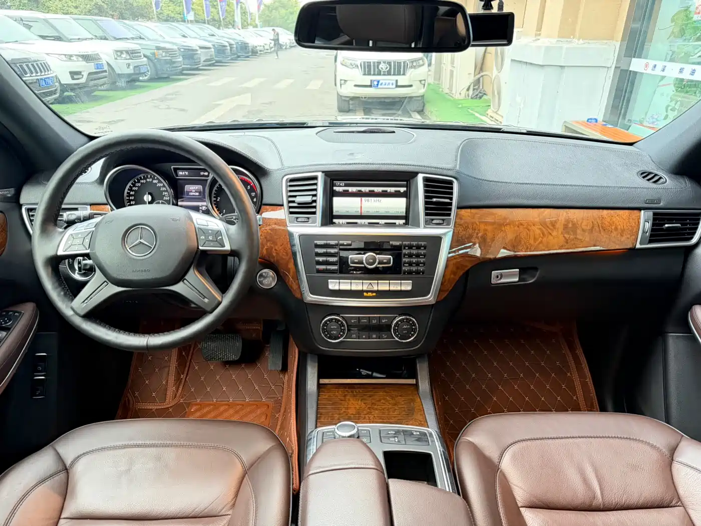 Mercedes-Benz GL-Class 2014 GL 350 CDI 4MATIC фото 5
