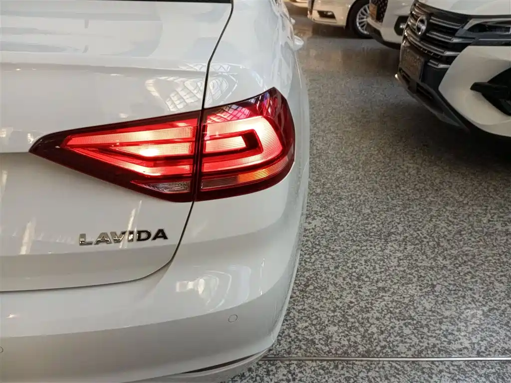 Volkswagen Lavida 2019 Lavida Start 1.5L Auto Trend (China VI) фото 24