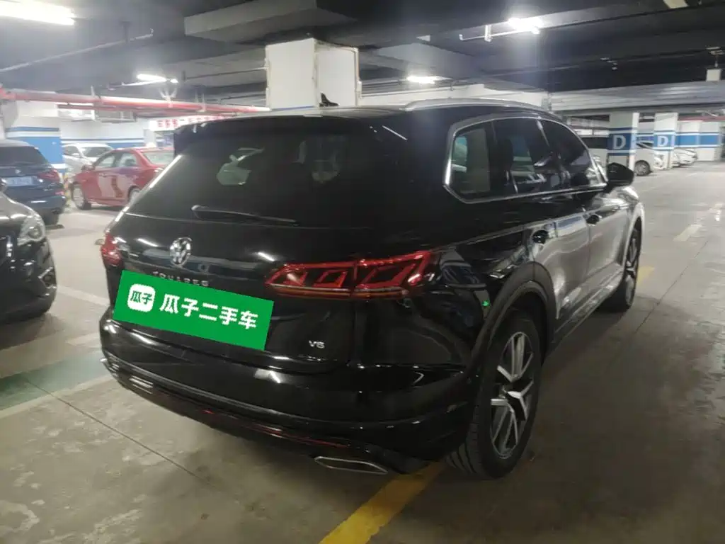 Фото 7 - Volkswagen Touareg