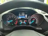 Фото 14 - Ford Kuga
