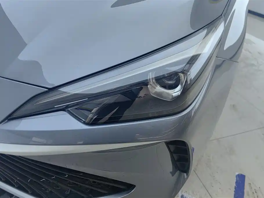 ROEWE I5