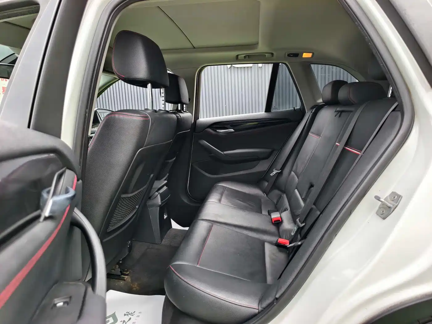 BMW X1 2013 sDrive20i Sport Design Package фото 13