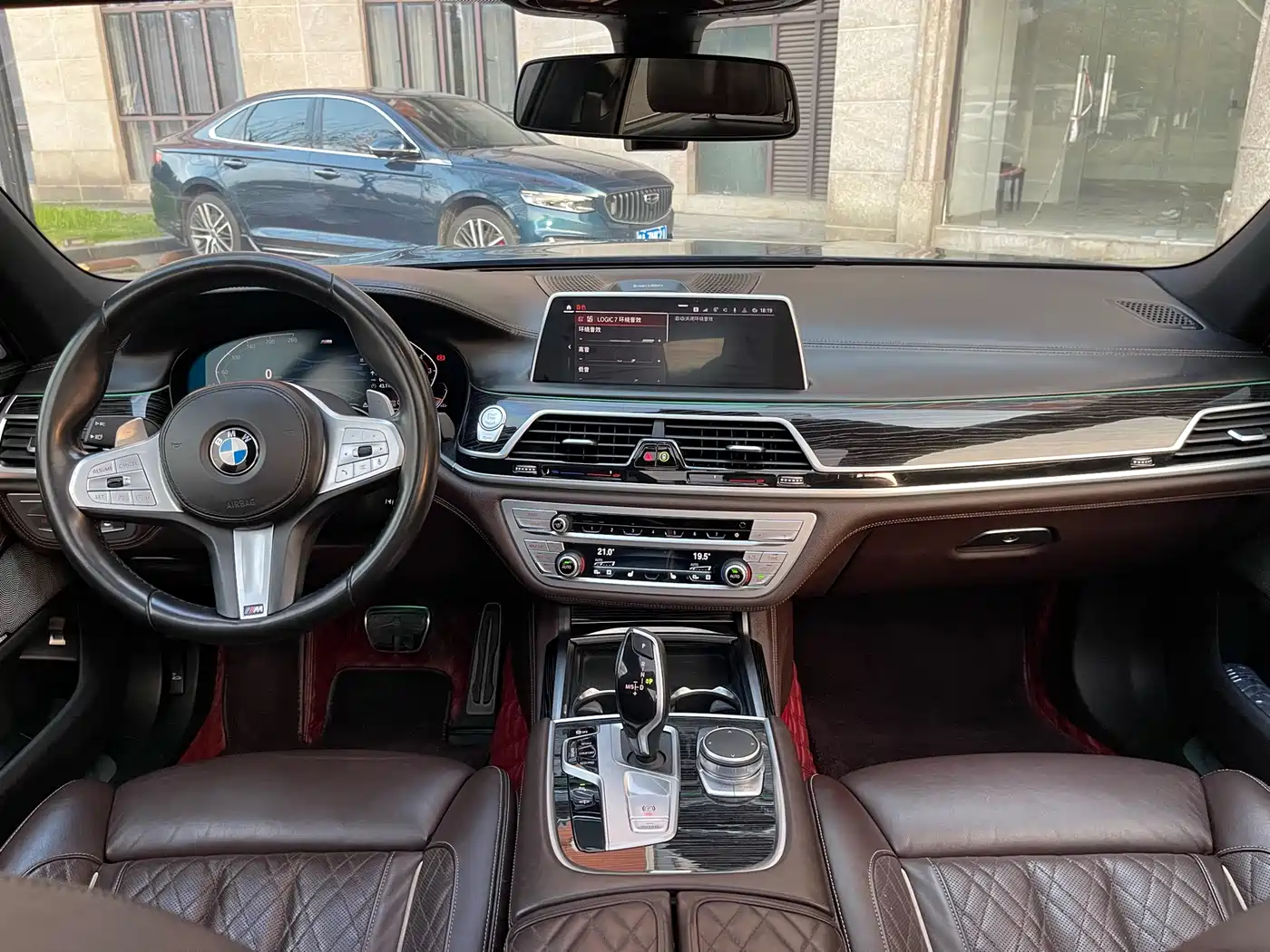 BMW 7 SERIES