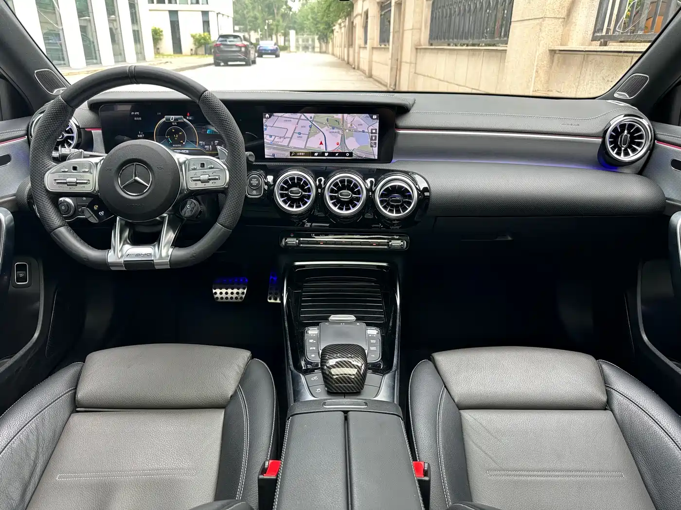 Mercedes-Benz A-Class AMG 2023 Model Year AMG A 35 L 4MATIC фото 6