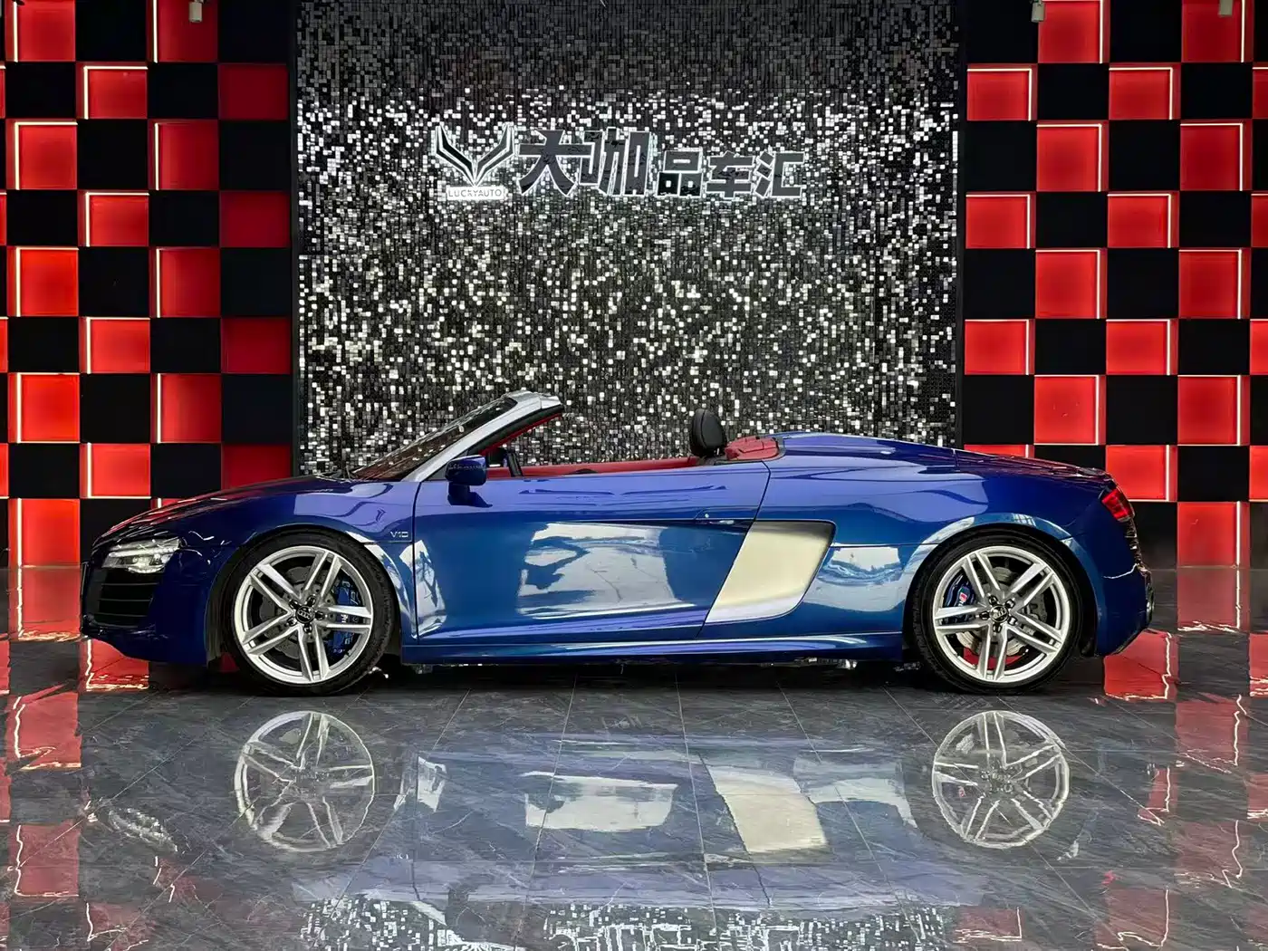 Audi R8 2014 Spyder 5.2 FSI quattro фото 3